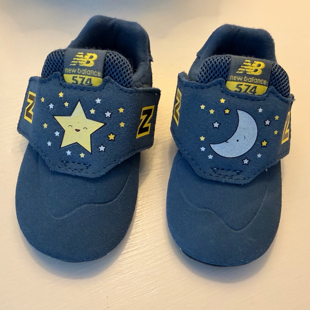 New Balance Baby Shoes in Navy with Star and Moon